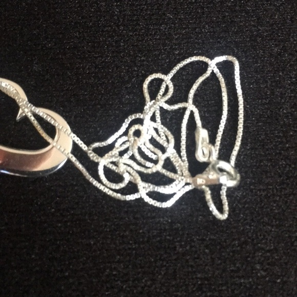 Sterling silver Box chain + “loved” heart pendant - Picture 5 of 10